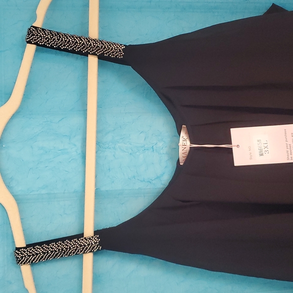 Top - Picture 3 of 9